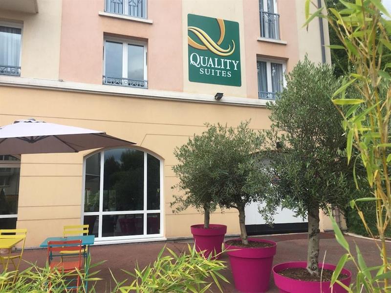 Hotel Quality Suites Maisons-Laffitte Paris Ouest ภายนอก รูปภาพ